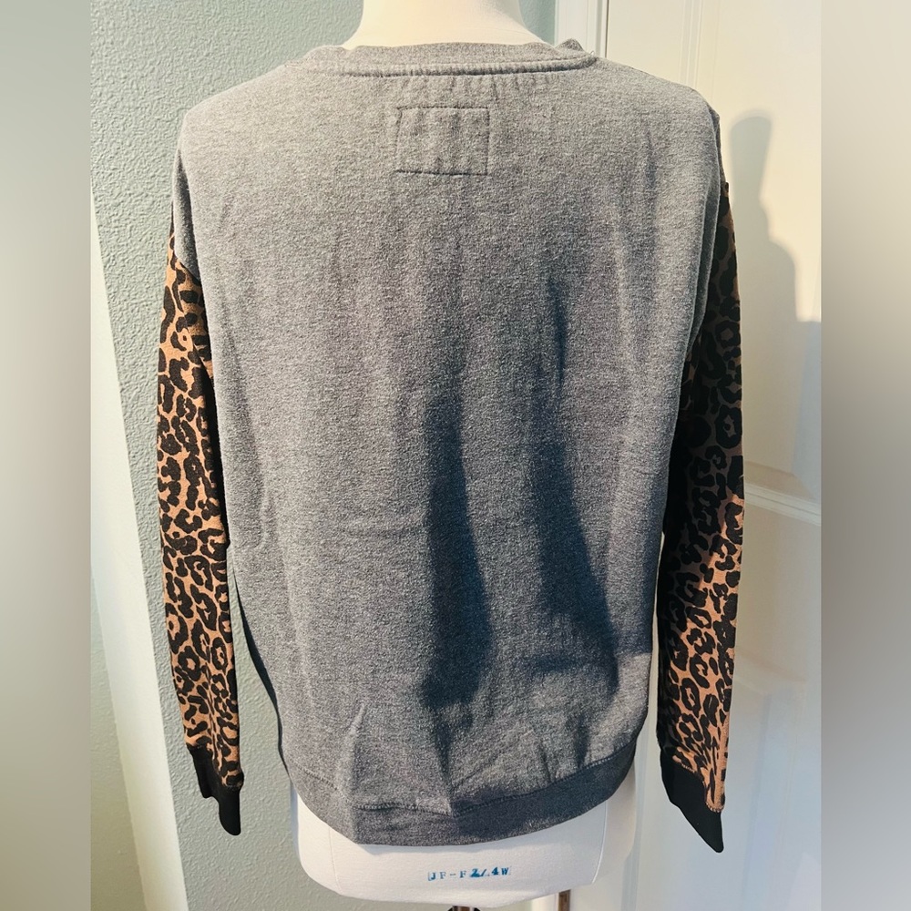Guess sweatshirt - Picture 3 of 4